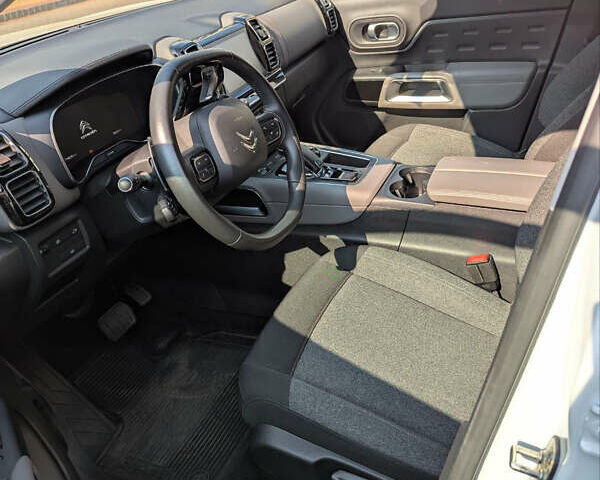 Белый Ситроен C5 Aircross, объемом двигателя 1.5 л и пробегом 75 тыс. км за 20500 $, фото 6 на Automoto.ua