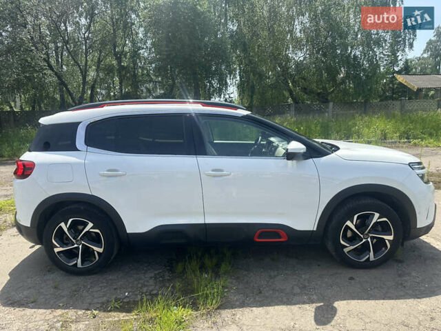 Белый Ситроен C5 Aircross, объемом двигателя 1.5 л и пробегом 175 тыс. км за 21850 $, фото 9 на Automoto.ua