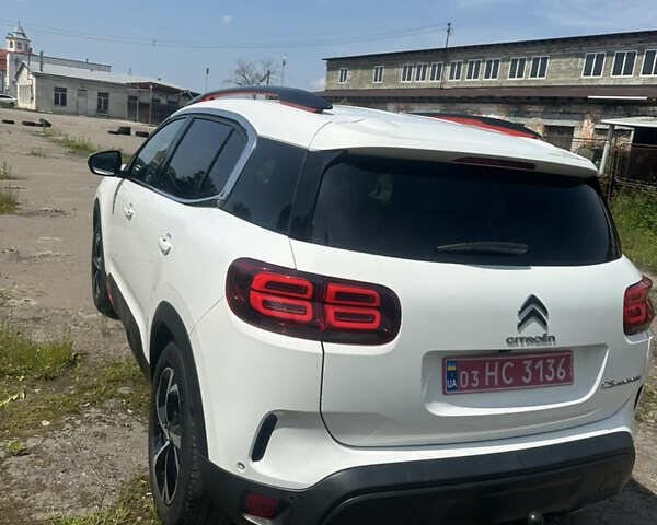 Белый Ситроен C5 Aircross, объемом двигателя 1.5 л и пробегом 175 тыс. км за 21850 $, фото 5 на Automoto.ua