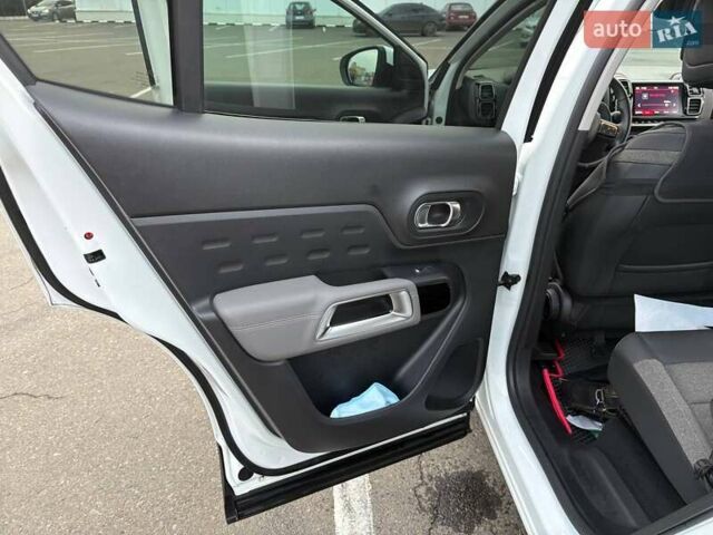 Белый Ситроен C5 Aircross, объемом двигателя 1.6 л и пробегом 77 тыс. км за 23800 $, фото 11 на Automoto.ua