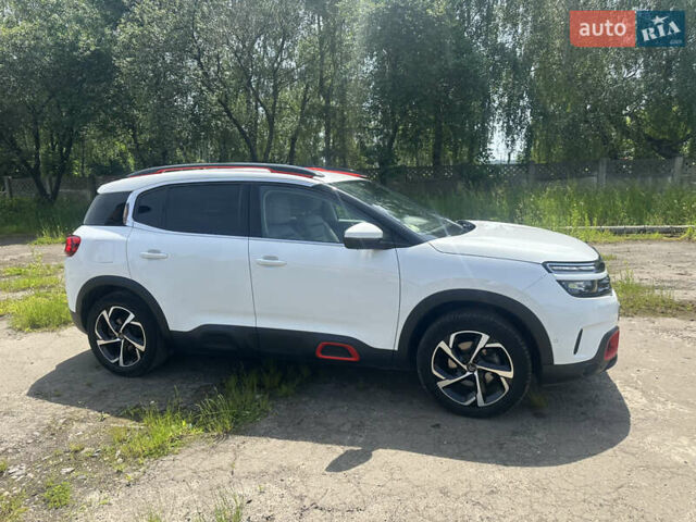 Белый Ситроен C5 Aircross, объемом двигателя 1.5 л и пробегом 175 тыс. км за 21850 $, фото 2 на Automoto.ua