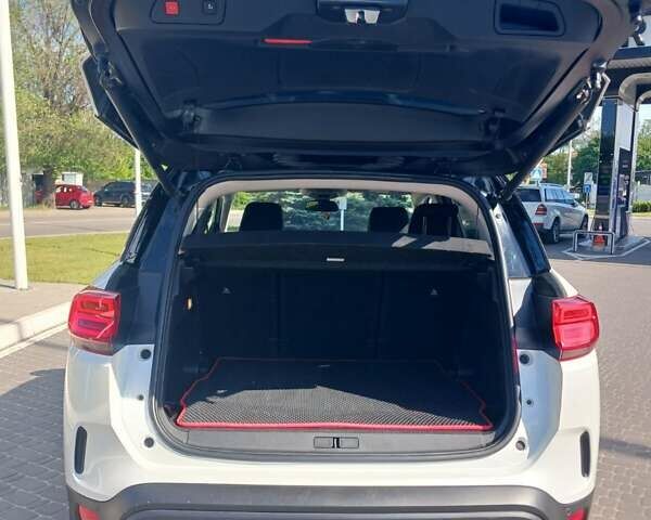 Белый Ситроен C5 Aircross, объемом двигателя 2 л и пробегом 75 тыс. км за 24000 $, фото 12 на Automoto.ua