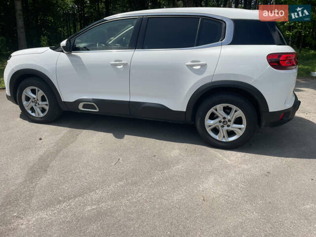 Белый Ситроен C5 Aircross, объемом двигателя 1.5 л и пробегом 182 тыс. км за 21550 $, фото 2 на Automoto.ua