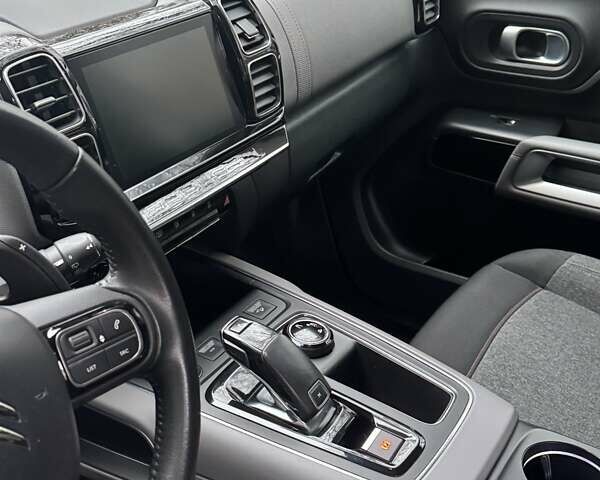 Белый Ситроен C5 Aircross, объемом двигателя 1.5 л и пробегом 195 тыс. км за 20200 $, фото 13 на Automoto.ua