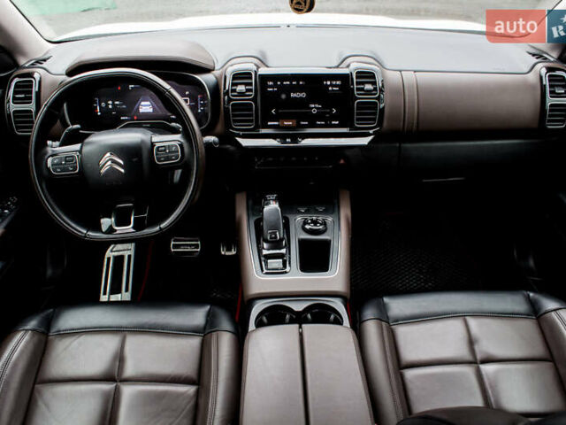Білий Сітроен C5 Aircross, об'ємом двигуна 2 л та пробігом 85 тис. км за 22500 $, фото 32 на Automoto.ua