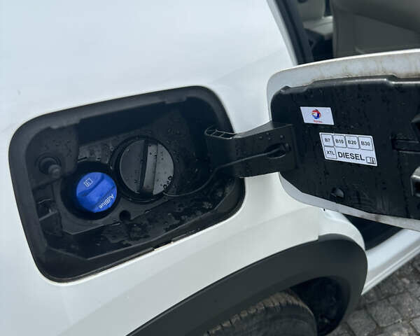 Белый Ситроен C5 Aircross, объемом двигателя 1.5 л и пробегом 175 тыс. км за 21850 $, фото 41 на Automoto.ua