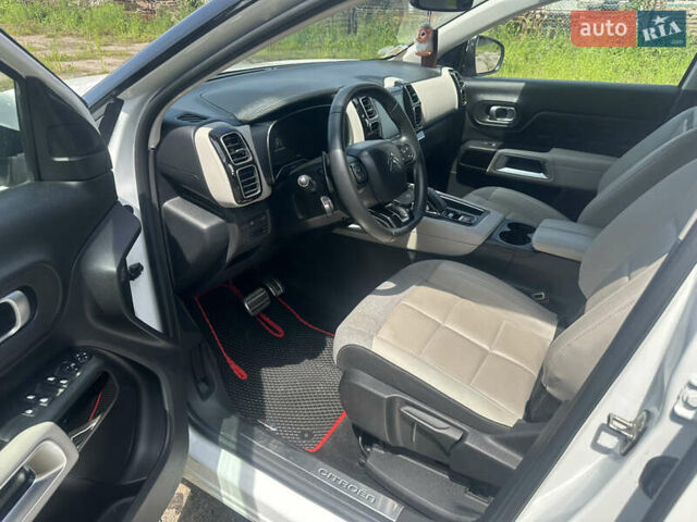 Белый Ситроен C5 Aircross, объемом двигателя 1.5 л и пробегом 175 тыс. км за 21850 $, фото 29 на Automoto.ua