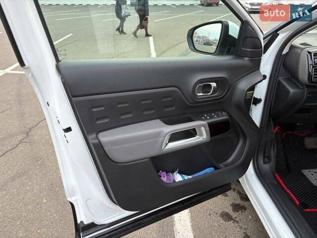Белый Ситроен C5 Aircross, объемом двигателя 1.6 л и пробегом 77 тыс. км за 23800 $, фото 10 на Automoto.ua