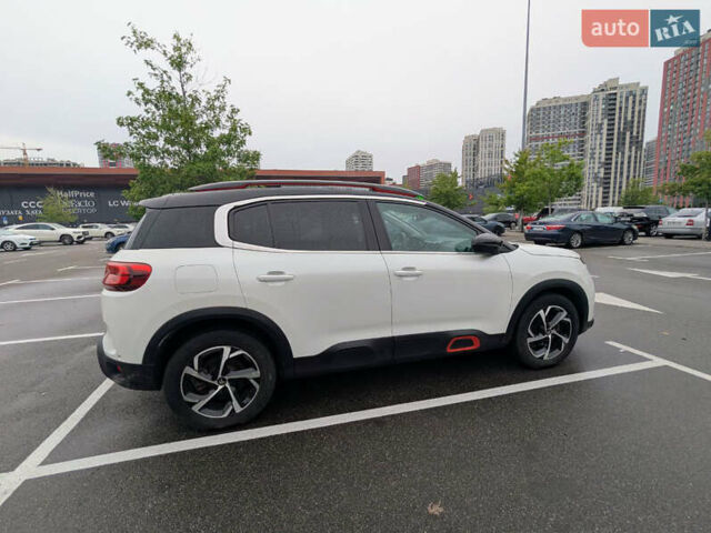 Белый Ситроен C5 Aircross, объемом двигателя 1.5 л и пробегом 75 тыс. км за 20500 $, фото 2 на Automoto.ua