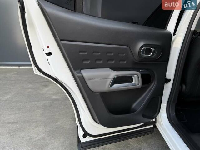 Белый Ситроен C5 Aircross, объемом двигателя 1.6 л и пробегом 86 тыс. км за 19800 $, фото 50 на Automoto.ua