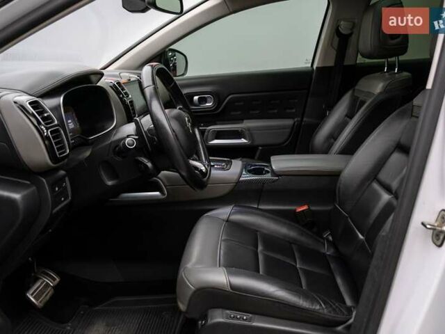 Белый Ситроен C5 Aircross, объемом двигателя 2 л и пробегом 83 тыс. км за 27497 $, фото 10 на Automoto.ua