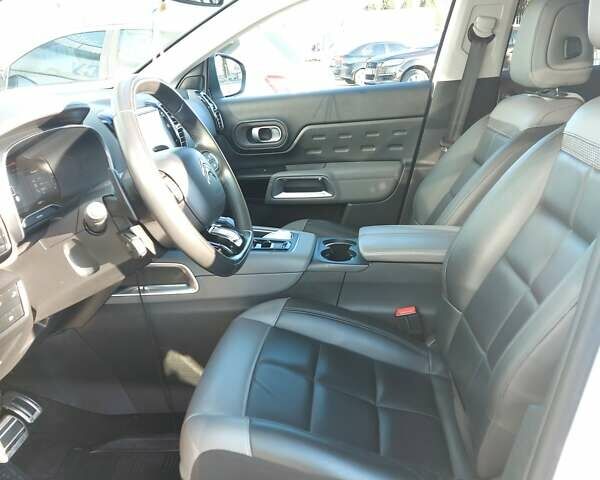 Белый Ситроен C5 Aircross, объемом двигателя 2 л и пробегом 87 тыс. км за 28300 $, фото 7 на Automoto.ua