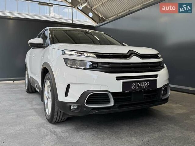 Белый Ситроен C5 Aircross, объемом двигателя 1.6 л и пробегом 86 тыс. км за 19800 $, фото 35 на Automoto.ua