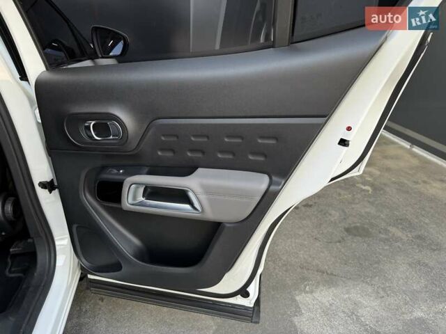 Белый Ситроен C5 Aircross, объемом двигателя 1.6 л и пробегом 86 тыс. км за 19800 $, фото 51 на Automoto.ua