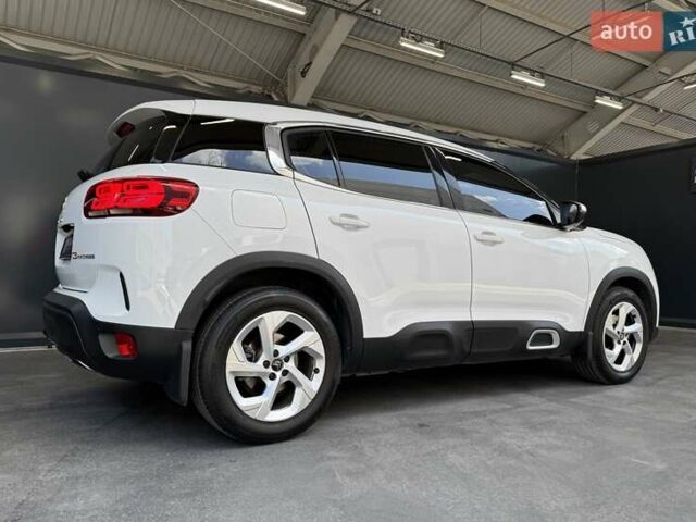 Белый Ситроен C5 Aircross, объемом двигателя 1.6 л и пробегом 86 тыс. км за 19800 $, фото 27 на Automoto.ua