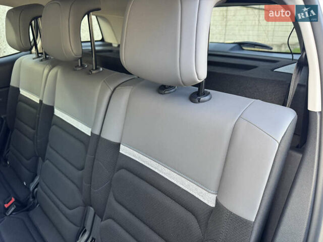 Белый Ситроен C5 Aircross, объемом двигателя 2 л и пробегом 27 тыс. км за 31800 $, фото 22 на Automoto.ua