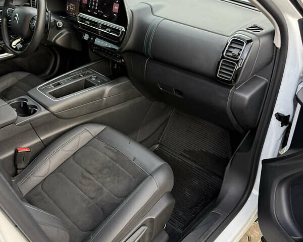 Білий Сітроен C5 Aircross, об'ємом двигуна 2 л та пробігом 48 тис. км за 28900 $, фото 11 на Automoto.ua