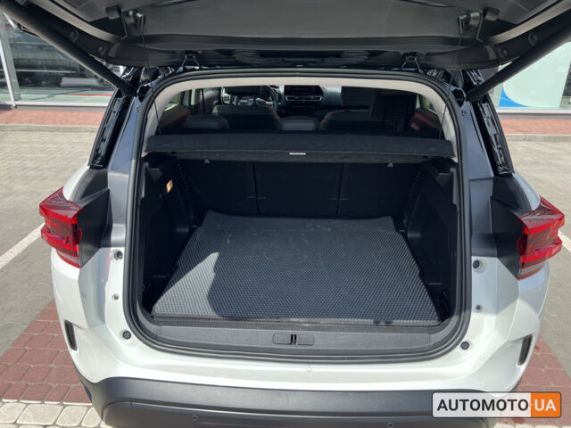 Белый Ситроен C5 Aircross, объемом двигателя 2 л и пробегом 69 тыс. км за 28000 $, фото 6 на Automoto.ua