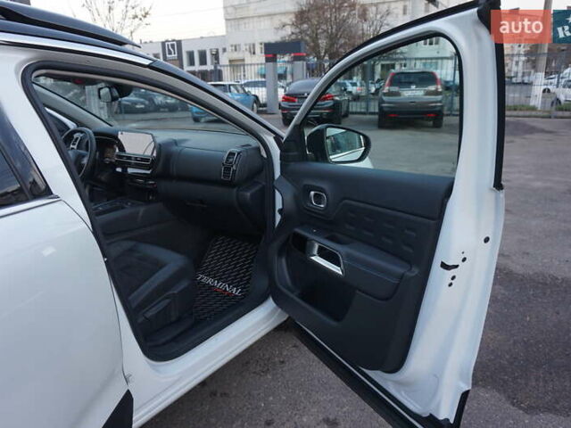 Белый Ситроен C5 Aircross, объемом двигателя 2 л и пробегом 32 тыс. км за 27000 $, фото 30 на Automoto.ua
