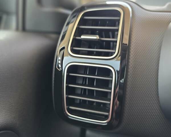 Белый Ситроен C5 Aircross, объемом двигателя 2 л и пробегом 6 тыс. км за 33500 $, фото 48 на Automoto.ua