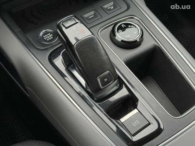 Черный Ситроен C5 Aircross, объемом двигателя 2 л и пробегом 144 тыс. км за 20990 $, фото 22 на Automoto.ua