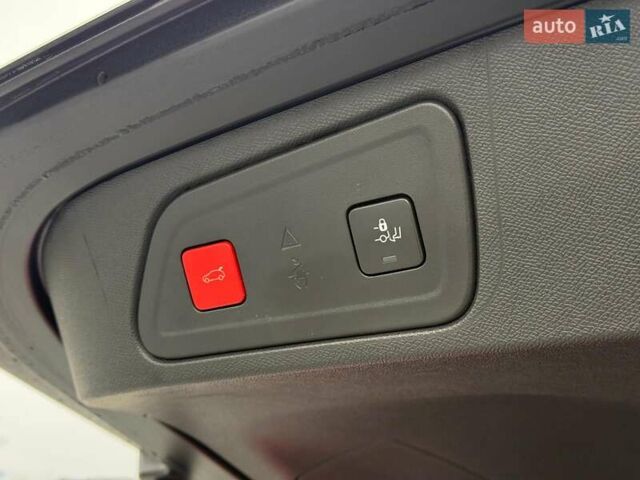 Чорний Сітроен C5 Aircross, об'ємом двигуна 2 л та пробігом 144 тис. км за 20990 $, фото 33 на Automoto.ua