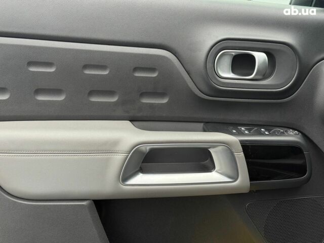 Черный Ситроен C5 Aircross, объемом двигателя 2 л и пробегом 144 тыс. км за 20990 $, фото 17 на Automoto.ua