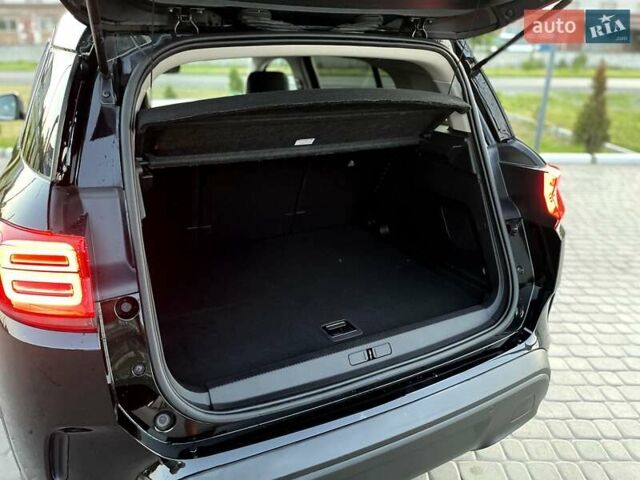 Черный Ситроен C5 Aircross, объемом двигателя 1.6 л и пробегом 73 тыс. км за 28453 $, фото 26 на Automoto.ua