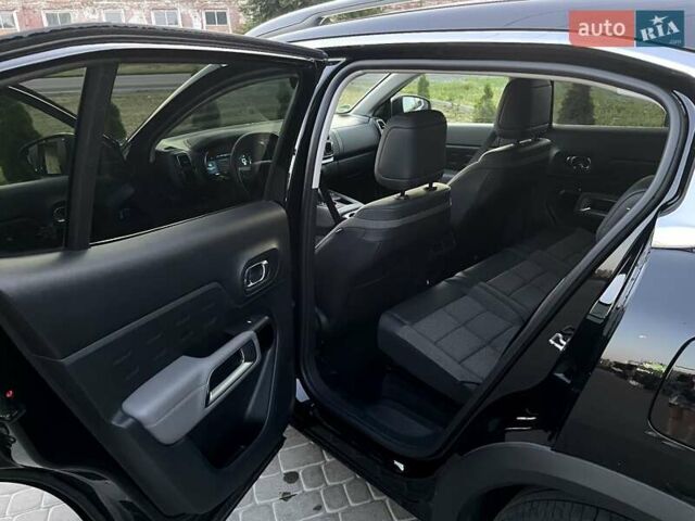 Черный Ситроен C5 Aircross, объемом двигателя 1.6 л и пробегом 73 тыс. км за 28453 $, фото 36 на Automoto.ua