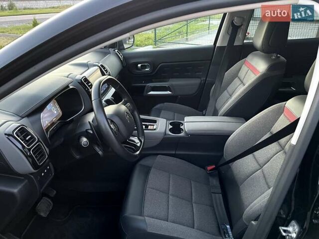 Черный Ситроен C5 Aircross, объемом двигателя 1.6 л и пробегом 73 тыс. км за 28453 $, фото 32 на Automoto.ua