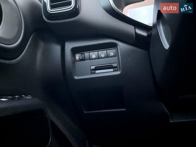 Черный Ситроен C5 Aircross, объемом двигателя 1.6 л и пробегом 73 тыс. км за 28453 $, фото 14 на Automoto.ua