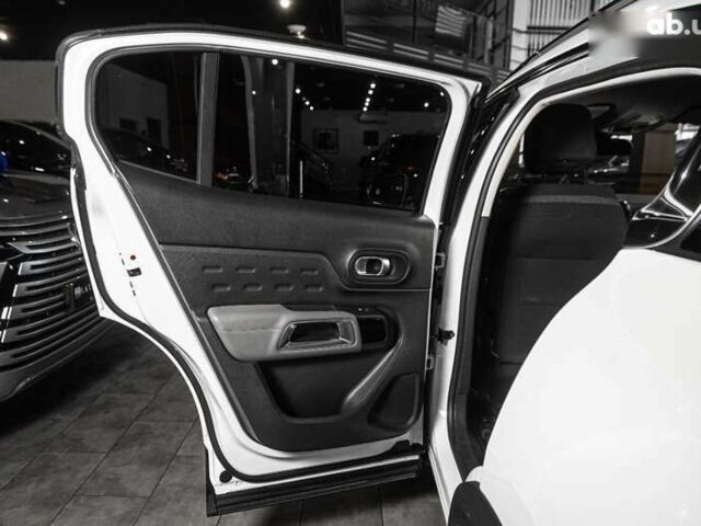 Сітроен C5 Aircross, об'ємом двигуна 2 л та пробігом 107 тис. км за 21900 $, фото 19 на Automoto.ua