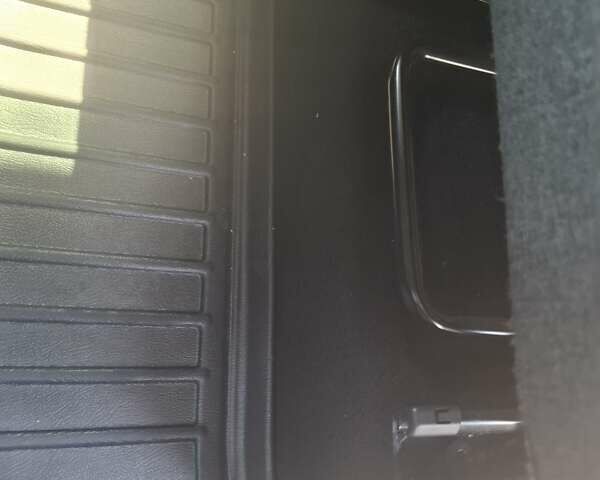 Сітроен C5 Aircross 2019 у Черкасах на Automoto.ua Сірий Сітроен C5 Aircross, об'ємом двигуна 2 л та пробігом 110 тис. км за 19900 $, фото 23 на Automoto.ua