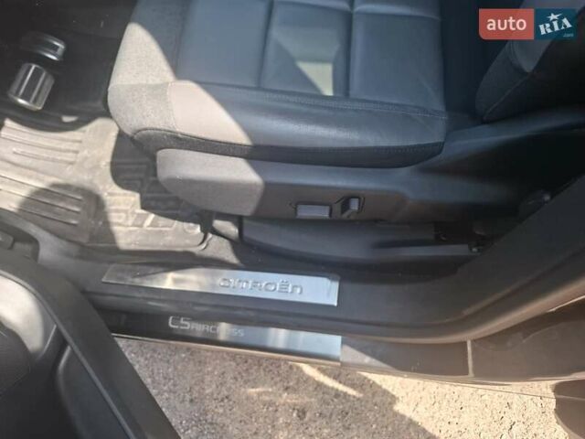 Сірий Сітроен C5 Aircross, об'ємом двигуна 2 л та пробігом 104 тис. км за 20500 $, фото 39 на Automoto.ua