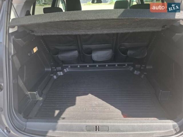 Сітроен C5 Aircross 2019 у Черкасах на Automoto.ua Сірий Сітроен C5 Aircross, об'ємом двигуна 2 л та пробігом 110 тис. км за 19900 $, фото 27 на Automoto.ua