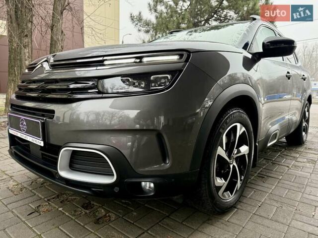 Серый Ситроен C5 Aircross, объемом двигателя 2 л и пробегом 40 тыс. км за 23900 $, фото 4 на Automoto.ua