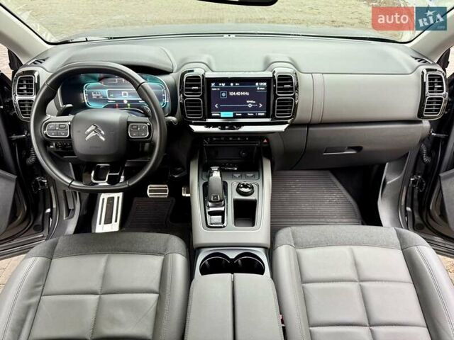 Серый Ситроен C5 Aircross, объемом двигателя 2 л и пробегом 40 тыс. км за 23900 $, фото 24 на Automoto.ua