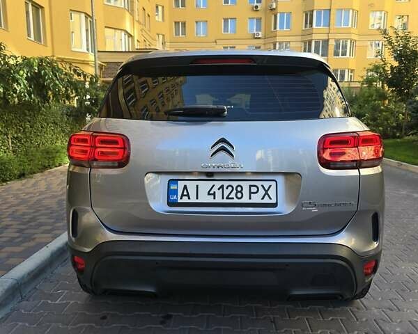Серый Ситроен C5 Aircross, объемом двигателя 1.5 л и пробегом 192 тыс. км за 17200 $, фото 3 на Automoto.ua