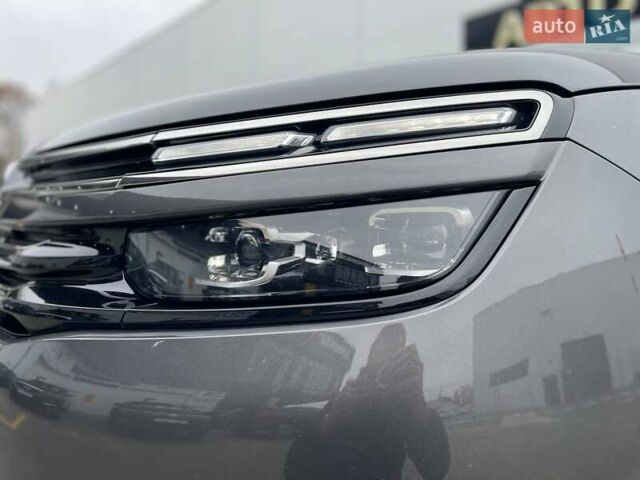 Серый Ситроен C5 Aircross, объемом двигателя 2 л и пробегом 103 тыс. км за 22300 $, фото 2 на Automoto.ua