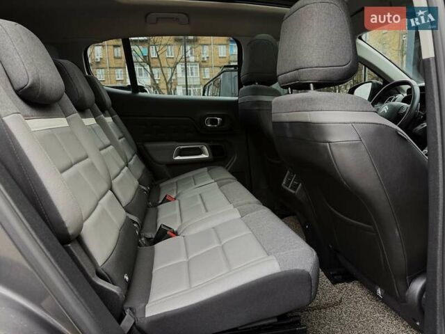 Серый Ситроен C5 Aircross, объемом двигателя 1.5 л и пробегом 59 тыс. км за 24500 $, фото 31 на Automoto.ua