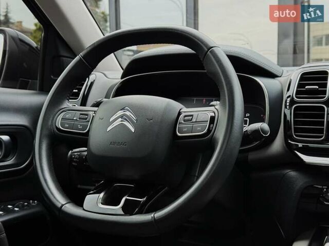 Серый Ситроен C5 Aircross, объемом двигателя 1.5 л и пробегом 59 тыс. км за 24500 $, фото 41 на Automoto.ua