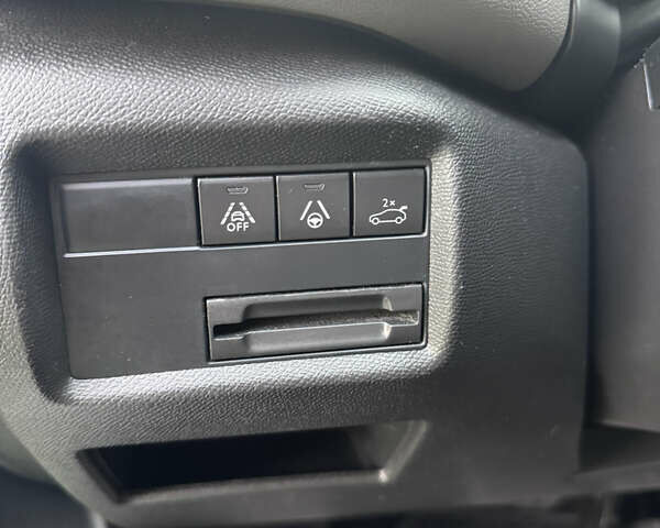 Серый Ситроен C5 Aircross, объемом двигателя 1.5 л и пробегом 175 тыс. км за 19900 $, фото 15 на Automoto.ua