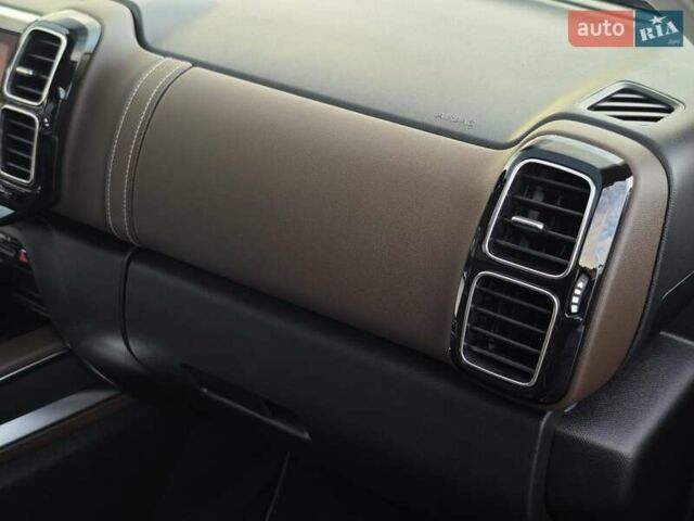 Серый Ситроен C5 Aircross, объемом двигателя 2 л и пробегом 178 тыс. км за 24300 $, фото 82 на Automoto.ua