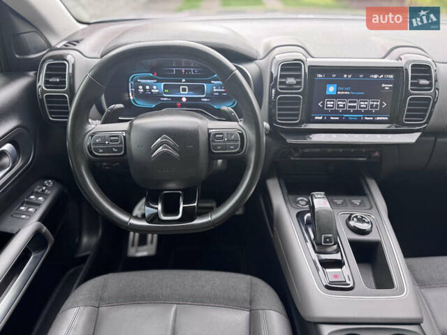 Серый Ситроен C5 Aircross, объемом двигателя 1.5 л и пробегом 175 тыс. км за 19900 $, фото 10 на Automoto.ua