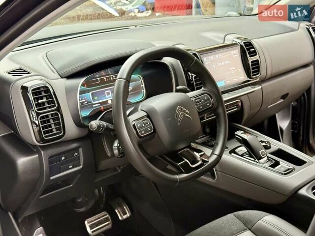 Серый Ситроен C5 Aircross, объемом двигателя 2 л и пробегом 40 тыс. км за 23900 $, фото 21 на Automoto.ua