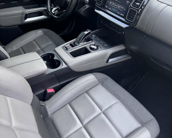 Серый Ситроен C5 Aircross, объемом двигателя 1.5 л и пробегом 175 тыс. км за 19900 $, фото 8 на Automoto.ua