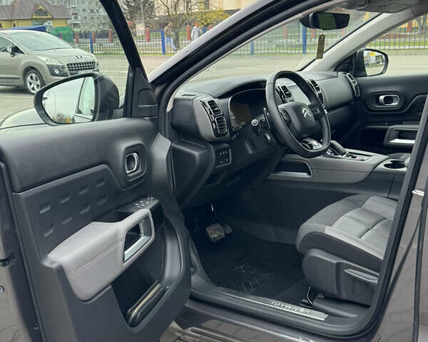 Серый Ситроен C5 Aircross, объемом двигателя 1.6 л и пробегом 82 тыс. км за 21700 $, фото 6 на Automoto.ua