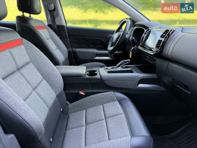Серый Ситроен C5 Aircross, объемом двигателя 1.5 л и пробегом 146 тыс. км за 19900 $, фото 11 на Automoto.ua