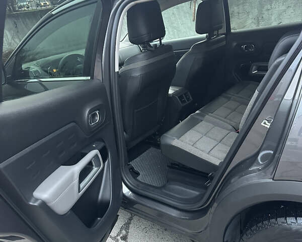 Серый Ситроен C5 Aircross, объемом двигателя 1.5 л и пробегом 59 тыс. км за 18500 $, фото 10 на Automoto.ua