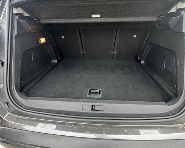 Серый Ситроен C5 Aircross, объемом двигателя 1.6 л и пробегом 82 тыс. км за 21300 $, фото 23 на Automoto.ua